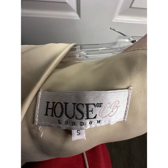 House Of London Tan Cream V-Neckline Sleeveless Romper Size Small - Picture 10 of 16